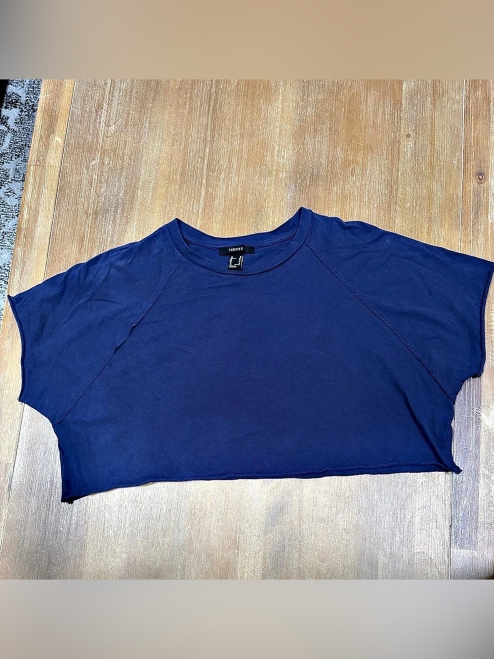 Forever 21 Blue Short Sleeve Crop Top Size Medium